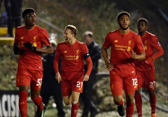 孙颖莎真比谷爱凌、郑钦文差吗？3种伟大！撕掉标签，孙颖莎的软肋真是弱点吗？