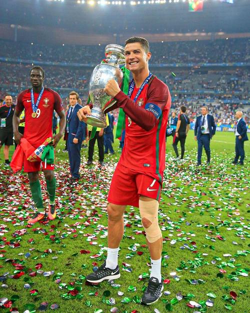 川超联赛首次出现熔断，成都66分钟8-0巴中直接结束比赛