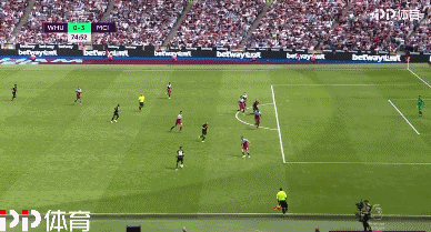 成功转型，米体：库普梅纳斯已成尤文不可或缺的组织型后卫