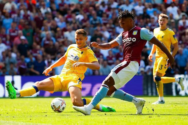 记者：丘库埃梅卡本人很想回到多特，但后者对其伤病史有顾虑